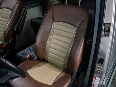 Used 2017 Mercedes-Benz Sprinter 3500 image 9