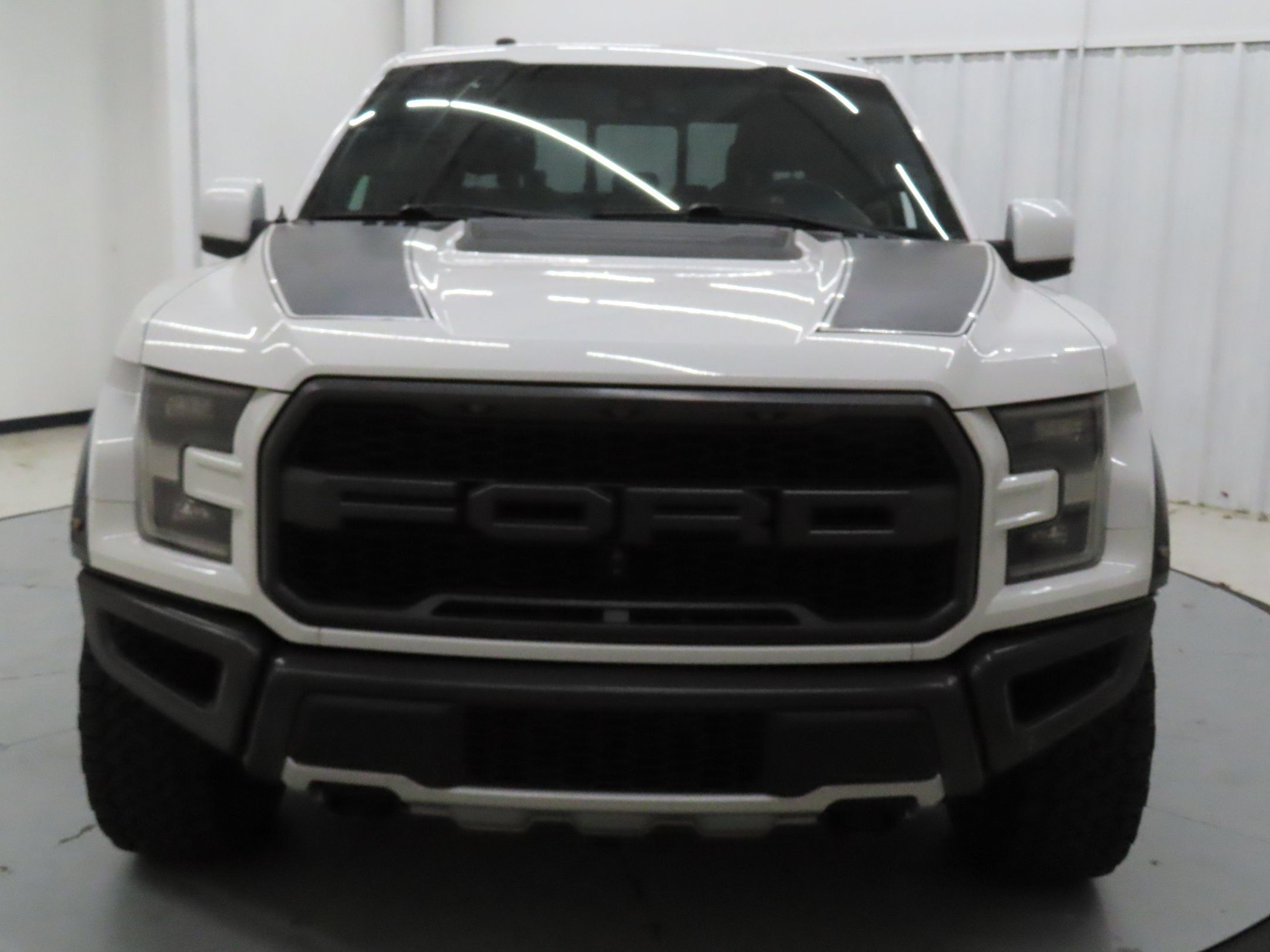 Used 2018 Ford F150 Raptor w/ Equipment Group 802A Luxury AWD/4WD image 9