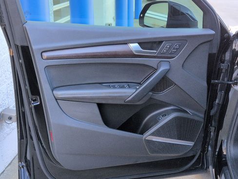 Used 2023 Audi Q5 2.0T Premium Plus w/ Premium Plus Package image 12