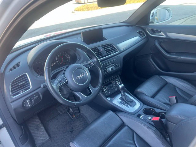 Used 2018 Audi Q3 2.0T Premium Plus w/ Premium Plus Package AWD/4WD image 23