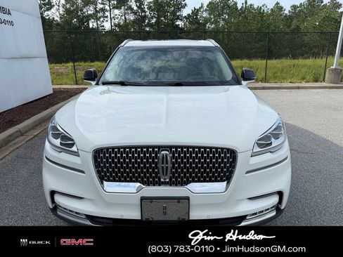 Used 2020 Lincoln Aviator Reserve w/ Equipment Group 202A AWD/4WD image 2