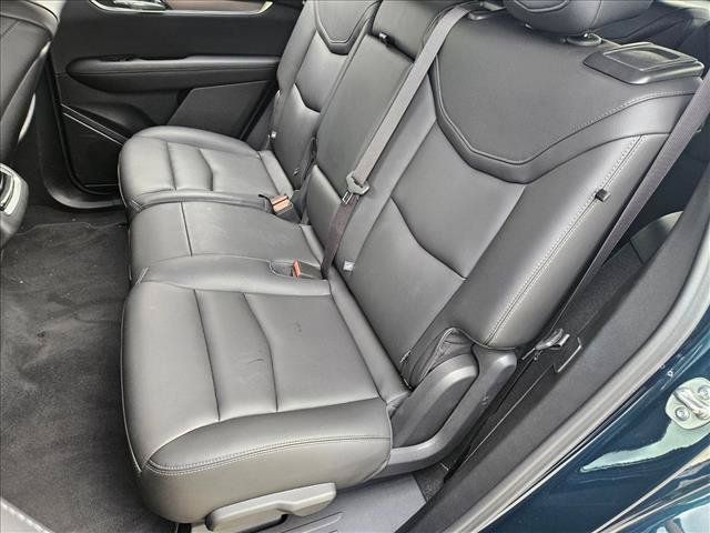 Used 2025 Cadillac XT6 Luxury FWD image 15