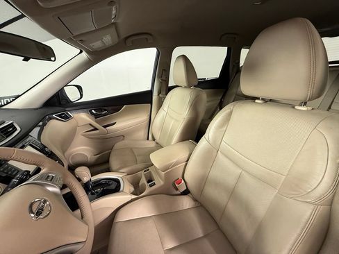 Used 2015 Nissan Rogue SL FWD image 30
