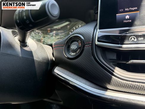 Used 2023 Jeep Compass Trailhawk image 29