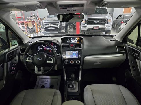 Used 2017 Subaru Forester 2.5i Premium AWD/4WD image 28