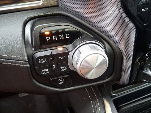 Used 2020 RAM 1500 Limited image 12