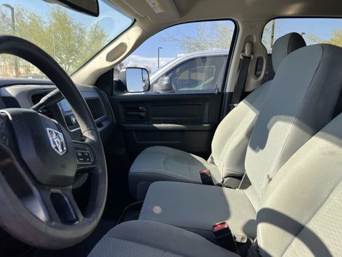 Used 2018 RAM 2500 Tradesman w/ Chrome Appearance Group RWD image 9