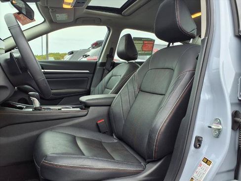 Certified 2024 Nissan Altima 2.0 SR FWD image 6