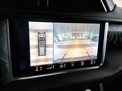 Used 2024 GMC Yukon XL Denali w/ Denali Reserve Package image 28