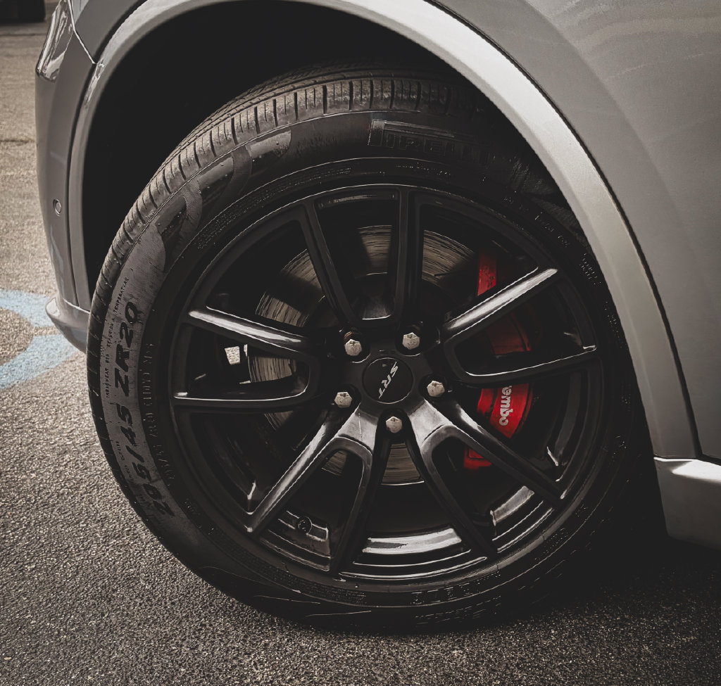 Used 2018 Dodge Durango SRT w/ SRT Interior Appearance Group AWD/4WD image 30