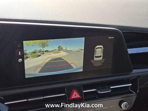New 2026 Kia Niro Wind FWD image 17