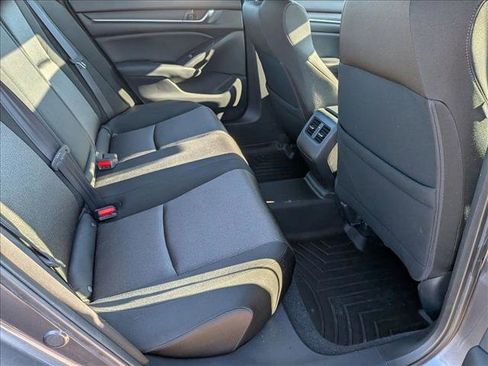 Certified 2018 Honda Accord EX image 19