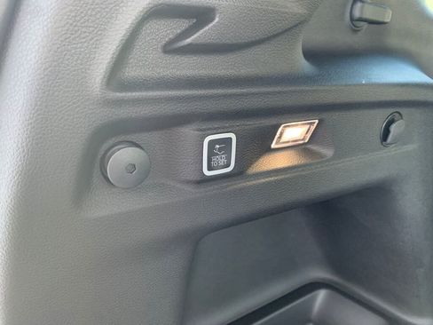 New 2025 Jeep Grand Cherokee L Altitude image 29