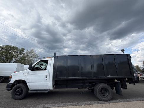 Used 2012 Ford E-450 and Econoline 450 Super Duty RWD image 3