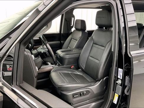 Used 2021 GMC Sierra 2500 Denali w/ Denali Black Diamond Edition AWD/4WD image 8