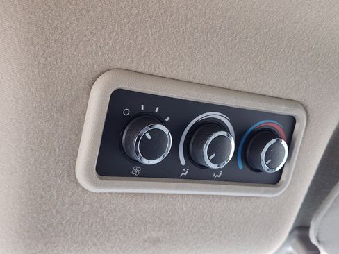 New 2025 Chevrolet Express 3500 LS w/ Chrome Appearance Package image 21