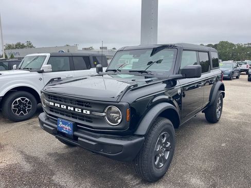 New 2025 Ford Bronco Big Bend image 2