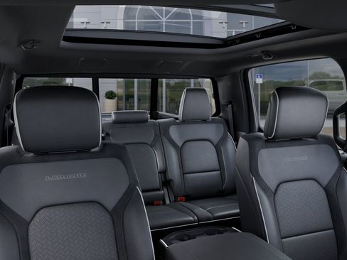 New 2026 RAM 1500 Laramie w/ Sport Appearance Package AWD/4WD image 29