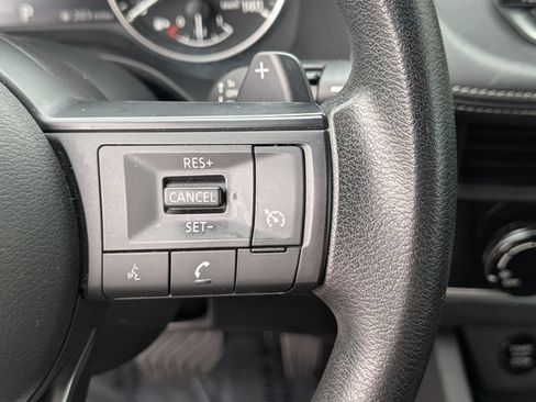 Used 2024 Nissan Rogue S FWD image 20