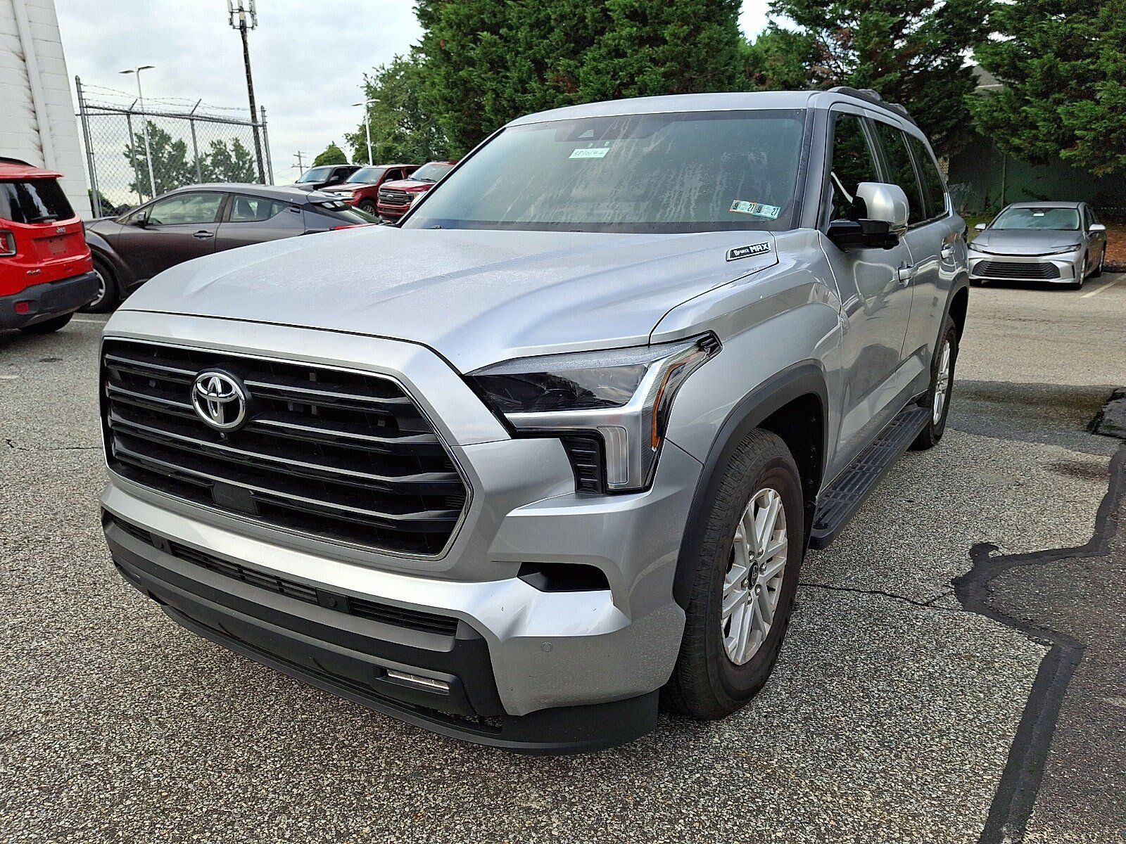 Used 2025 Toyota Sequoia SR5 w/ SR5 Premium Package AWD/4WD image 3
