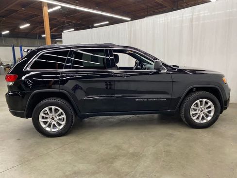 Used 2021 Jeep Grand Cherokee Laredo w/ Security & Convenience Group AWD/4WD image 7