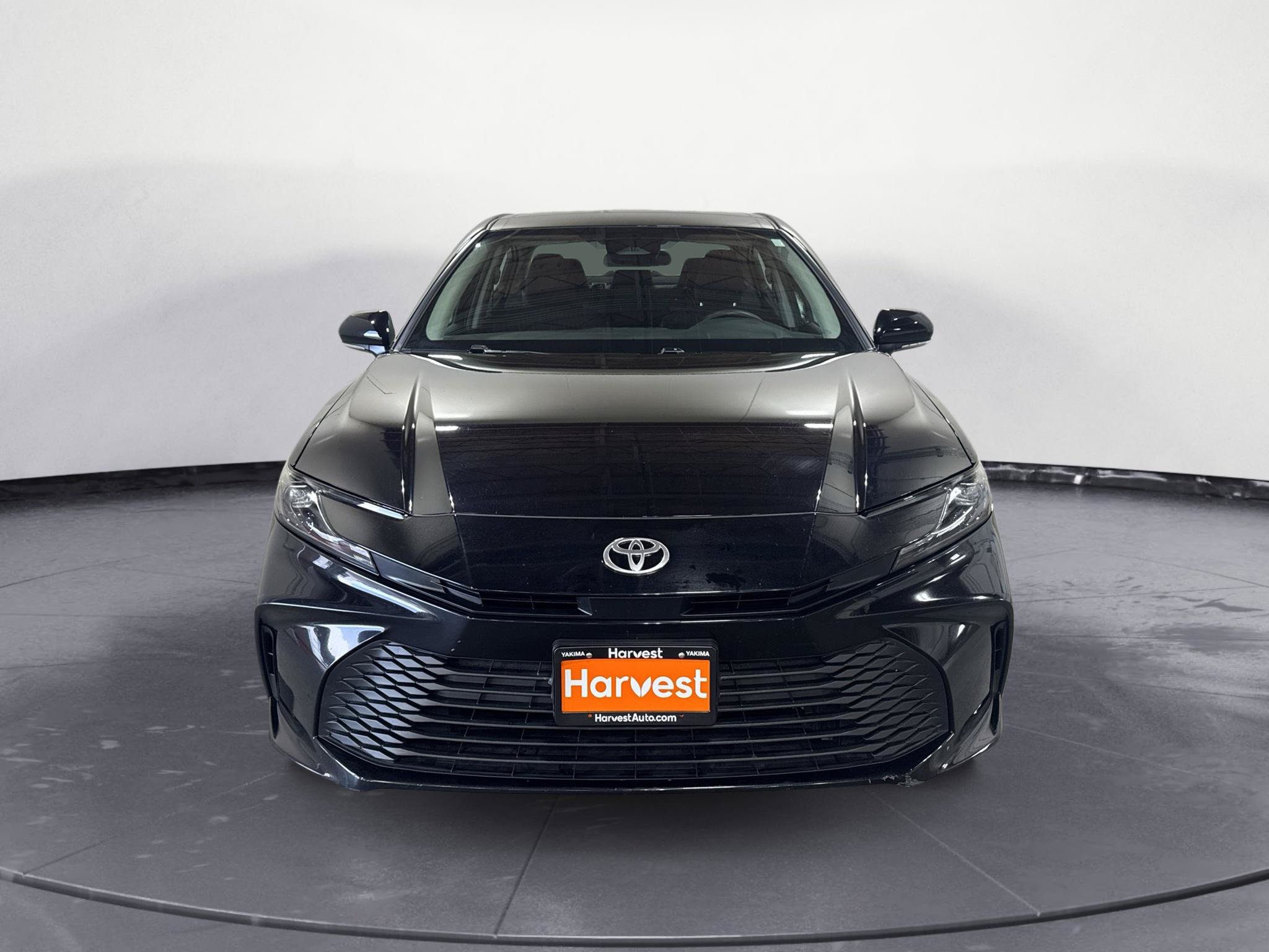Used 2025 Toyota Camry LE FWD image 2
