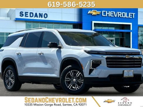 New 2026 Chevrolet Traverse LT w/ Enhanced Driving Package FWD image 1