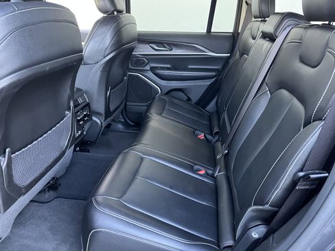 Used 2022 Jeep Grand Cherokee Limited 4xe image 14