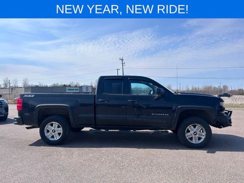 Used 2017 Chevrolet Silverado 1500 LT w/ All Star Edition image 7