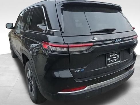 Used 2022 Jeep Grand Cherokee Limited 4xe AWD/4WD image 4