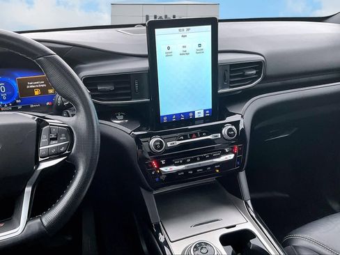 Used 2021 Ford Explorer ST w/ ST Street Pack image 16