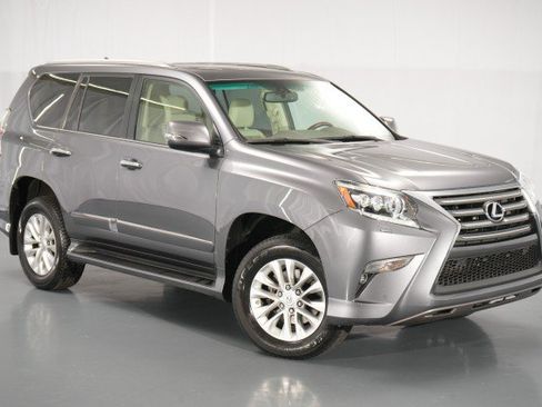 Used 2015 Lexus GX 460 w/ Premium Package AWD/4WD image 11