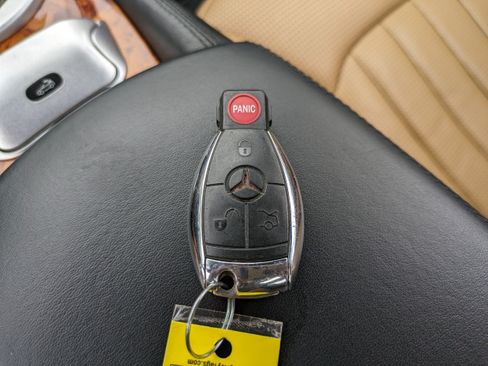 Used 2009 Mercedes-Benz SL 63 AMG image 32