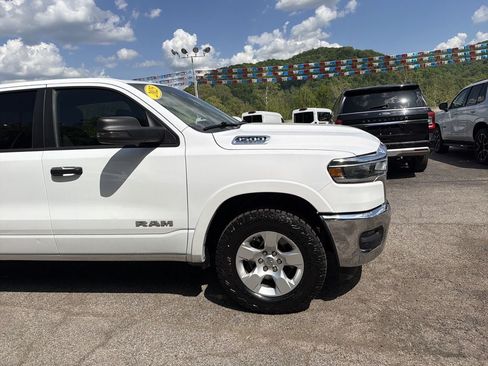 Used 2025 RAM 1500 Big Horn AWD/4WD image 2
