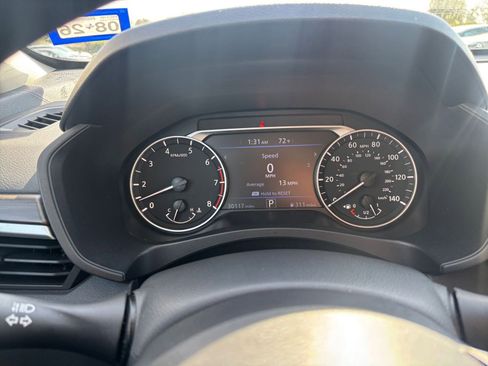 Used 2025 Nissan Altima 2.5 SV image 39