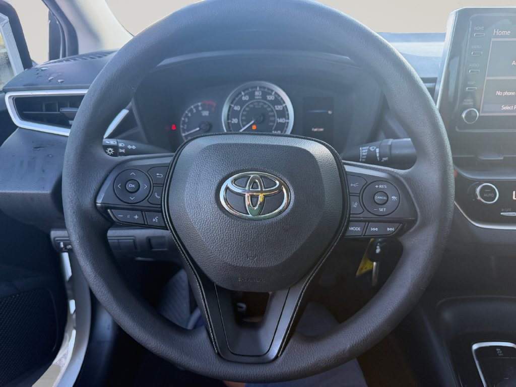 Used 2020 Toyota Corolla LE FWD image 13