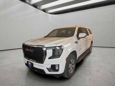Used 2021 GMC Yukon XL SLE AWD/4WD image 1