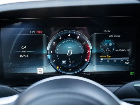 Used 2018 Mercedes-Benz S 560 Sedan image 25