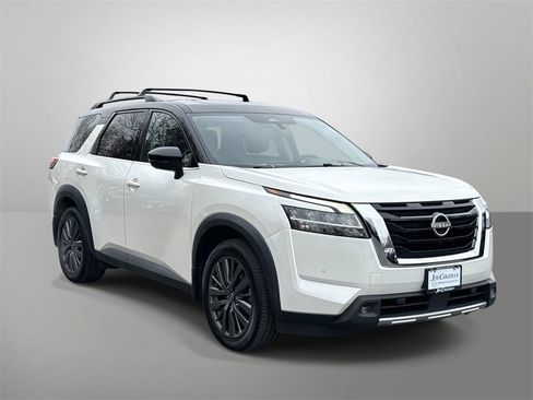 Certified 2022 Nissan Pathfinder SL w/ SL Premium Package image 22