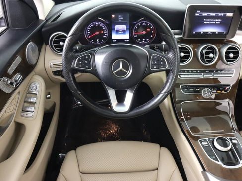 Used 2017 Mercedes-Benz C 300 4MATIC Sedan image 32