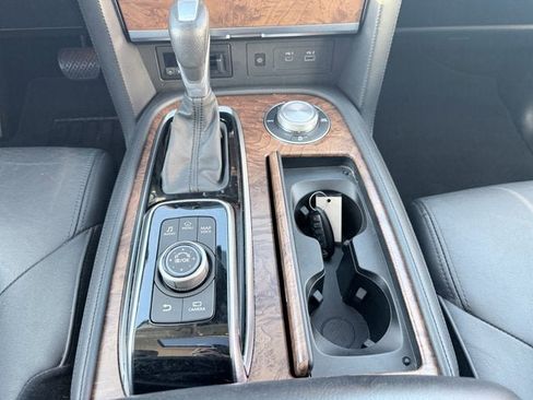 Certified 2024 Nissan Armada SL image 18