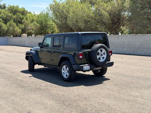 Used 2022 Jeep Wrangler Unlimited Sport AWD/4WD image 7