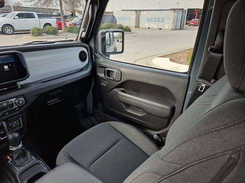 Used 2026 Jeep Wrangler Sport image 11