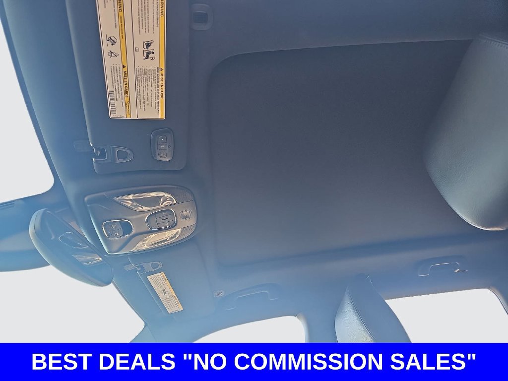 Used 2023 Jeep Compass Latitude w/ Sun and Sound Group AWD/4WD image 29