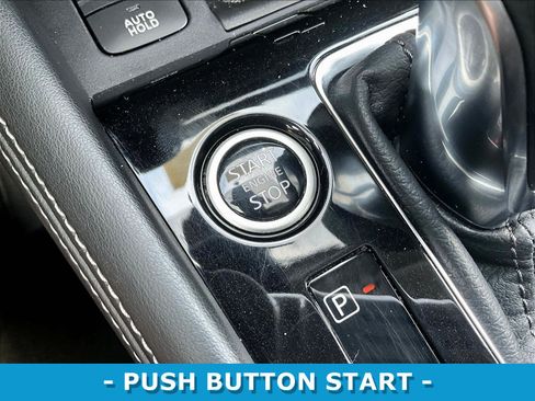 Used 2022 Nissan Kicks SR w/ Interior Electronics Package FWD image 15