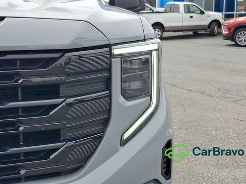Certified 2024 GMC Sierra 1500 Elevation AWD/4WD image 9