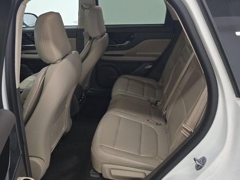 Used 2023 Lincoln Corsair FWD image 13