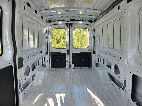 New 2025 Ford Transit 250 148 Medium Roof Extended AWD image 24