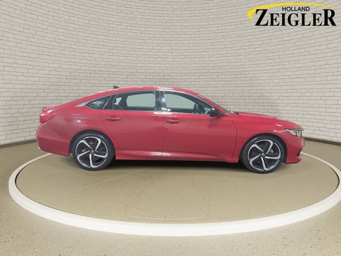 Used 2022 Honda Accord Sport image 4