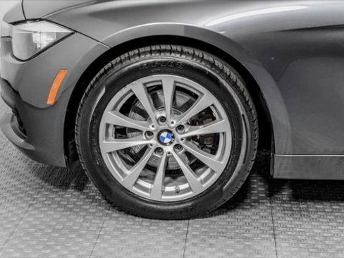 Used 2016 BMW 320i xDrive Sedan AWD/4WD image 35